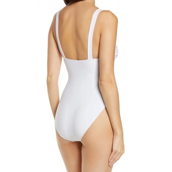 Norma Kamali Twist Mio Bodysuit Size M Nwot $165 - Picture 9 of 9